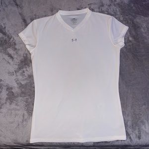 Under Armour white stretchy t-shirt/ top/ shirt